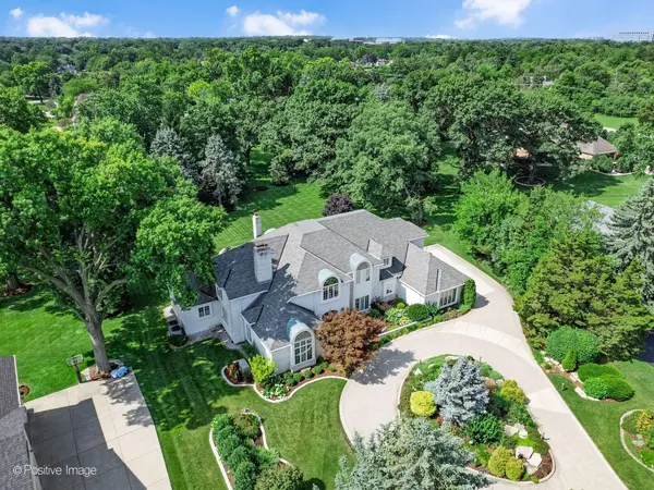14 Olympia CT, Oak Brook, IL 60523