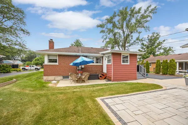 22 6th ST, Downers Grove, IL 60515