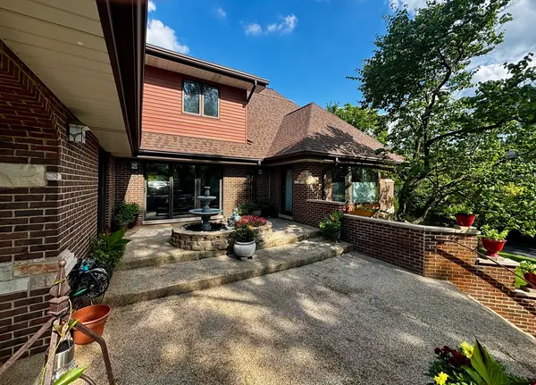 3650 Highland AVE, Downers Grove, IL 60515