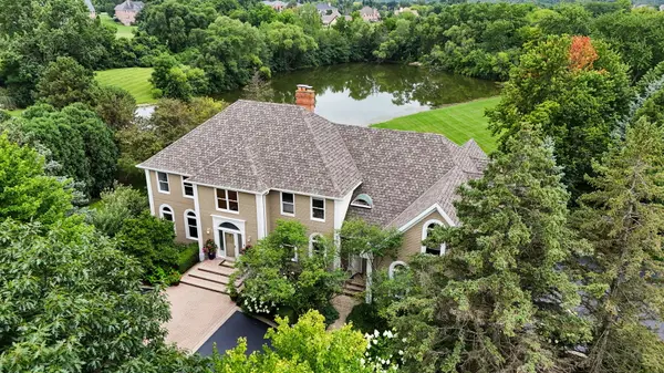 8 Lakeside DR, South Barrington, IL 60010