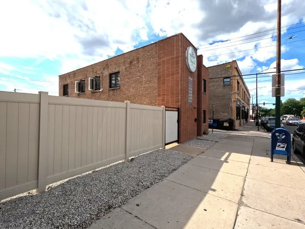 3942 N CENTRAL AVE, Chicago, IL 60634