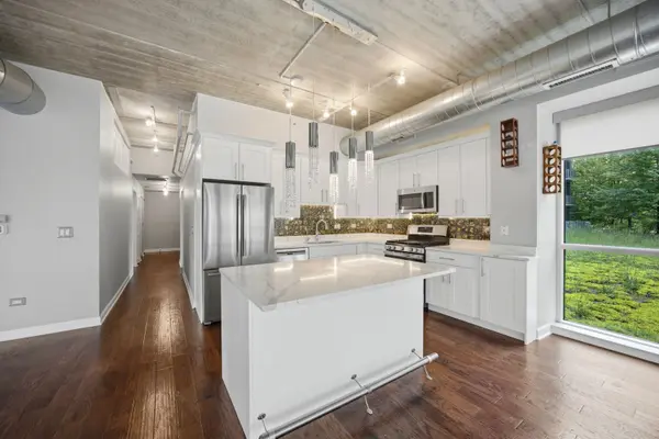 845 N Kingsbury ST #208, Chicago, IL 60610