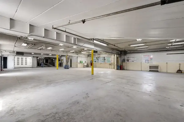 1765 Busse HWY, Des Plaines, IL 60016