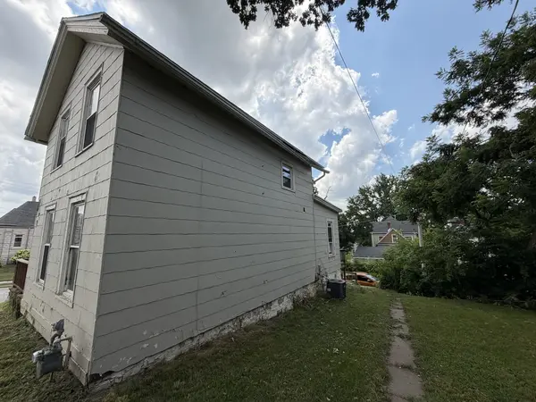 1016 Iowa ST, Davenport, IA 52803