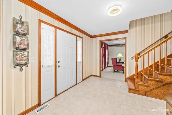 1803 River Ridge CIR, Naperville, IL 60565