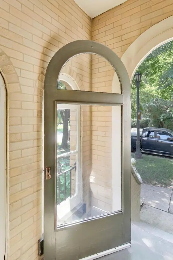 1211 Harvard TER, Evanston, IL 60202