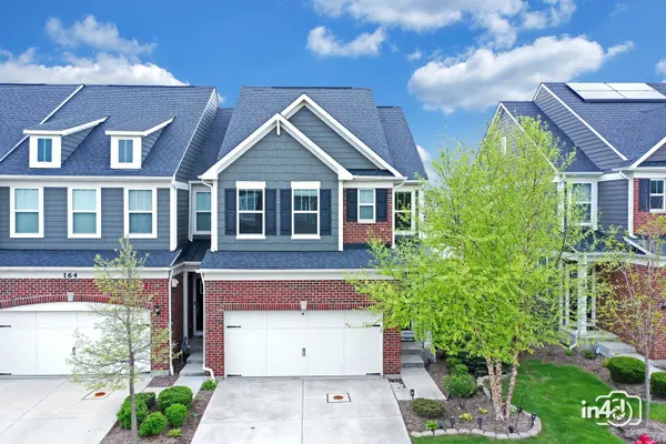 162 Waverly CT, Bloomingdale, IL 60108