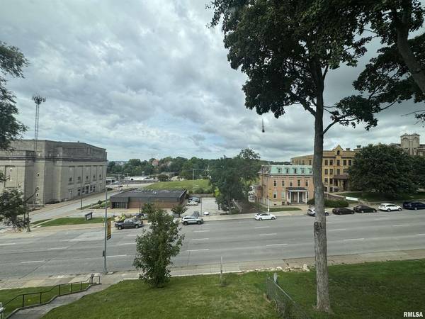 707 Brady ST, Davenport, IA 52803