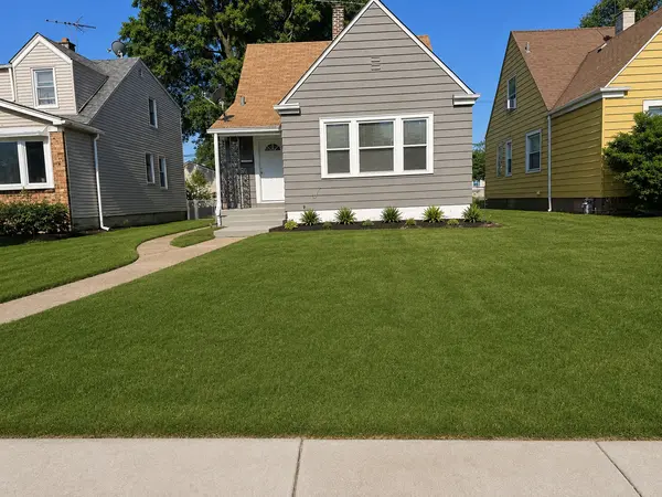 11120 S Avenue M, Chicago, IL 60617