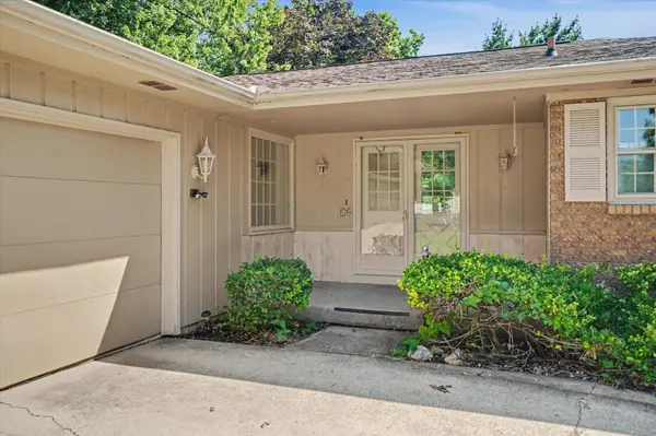 10 Greenfield CT, Savoy, IL 61874