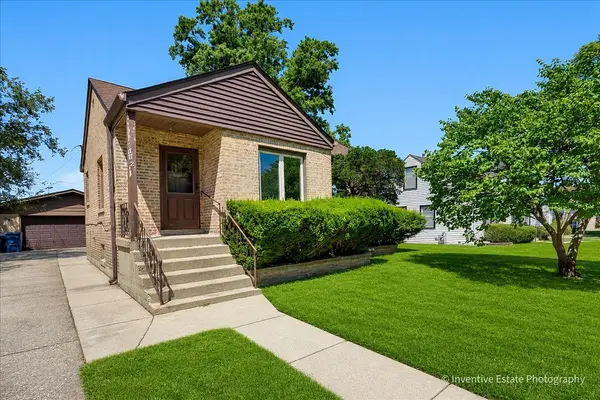 112 West DR, Northlake, IL 60164