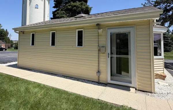 1224 Plainfield RD #2, Darien, IL 60561