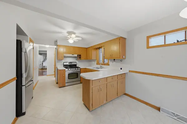 6055 W 64th ST, Chicago, IL 60638