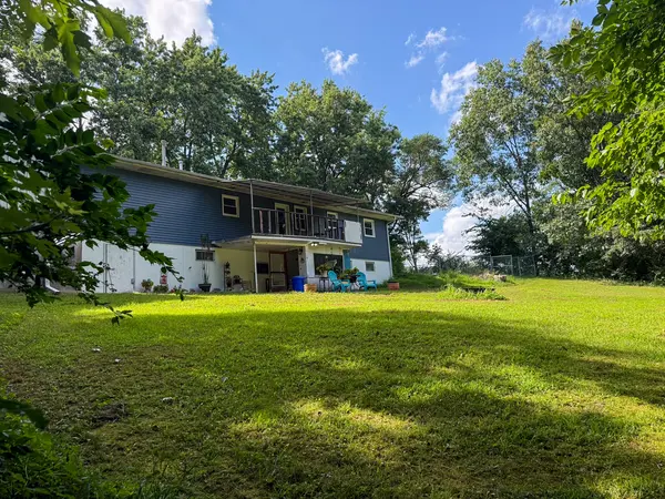 800 Shady Acres LN, Quincy, IL 62305