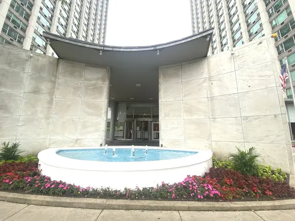 3600 N Lake Shore DR #2417, Chicago, IL 60613
