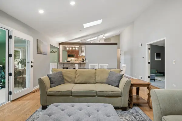3240 Mini DR, Wadsworth, IL 60083
