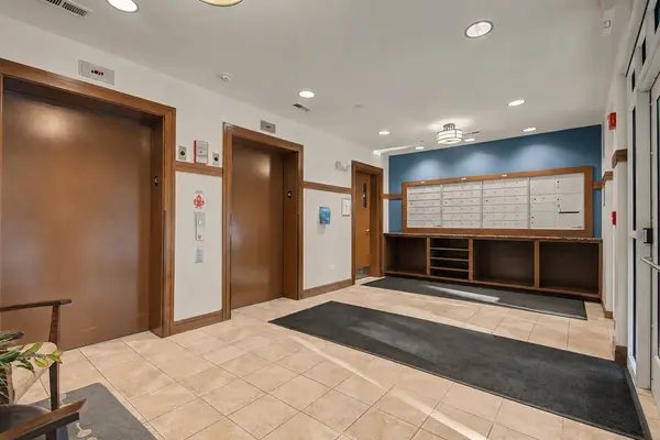 7753 Van Buren ST #312, Forest Park, IL 60130