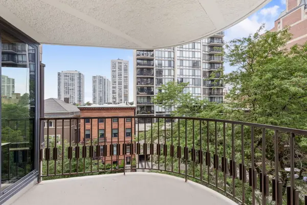1501 N State Pkwy #5A, Chicago, IL 60610