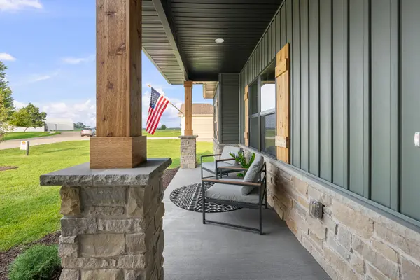 455 Rhonda RD, New Liberty, IA 52765