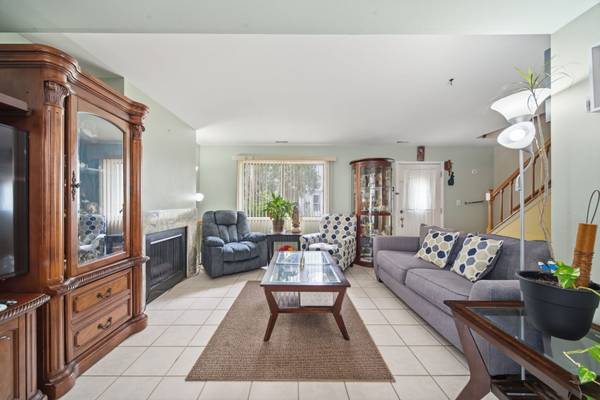 865 Oxford PL #865, Wheeling, IL 60090