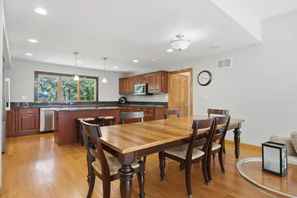11555 S Elbridge AVE, Palos Park, IL 60464