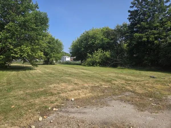 1213 Greenfield AVE, Waukegan, IL 60085