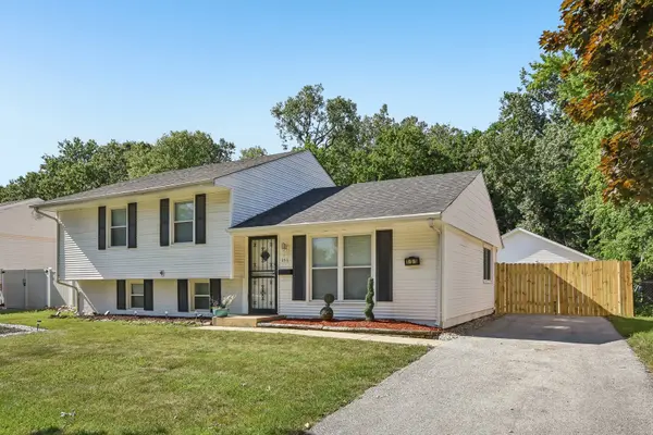 151 E Maple DR, Glenwood, IL 60425