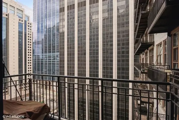 212 W Washington ST #1406, Chicago, IL 60606