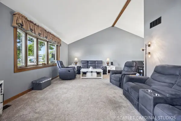 303 Woodworth ST, Yorkville, IL 60560
