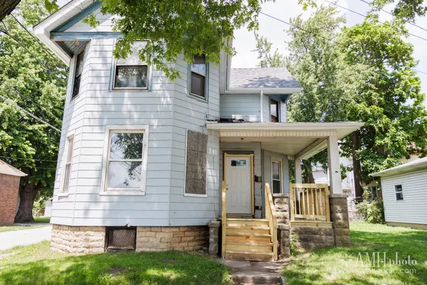 241 W Hickory ST, Kankakee, IL 60901
