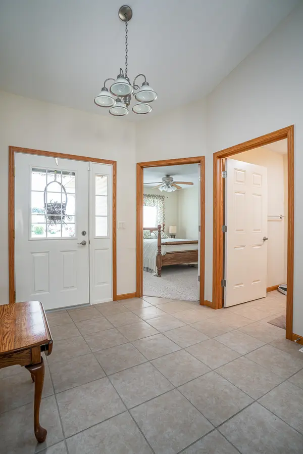 5406 Villa CT, Davenport, IA 52806