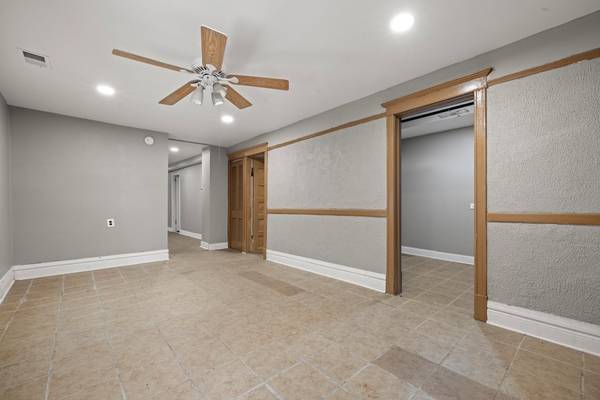 4320 S Marshfield AVE, Chicago, IL 60609