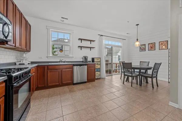 3841 Bailey RD, Yorkville, IL 60560