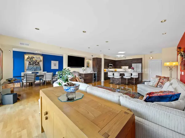 8400 Callie ST #611, Morton Grove, IL 60053