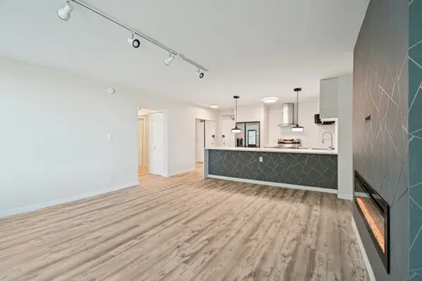 3600 N Lake Shore DR #1205, Chicago, IL 60613