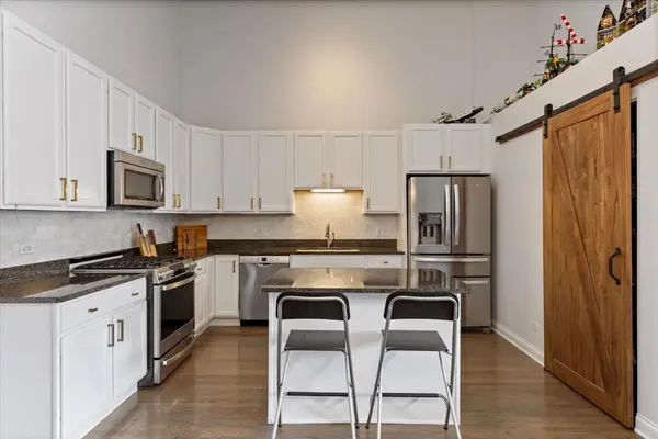 2513 N Milwaukee AVE #3N, Chicago, IL 60647
