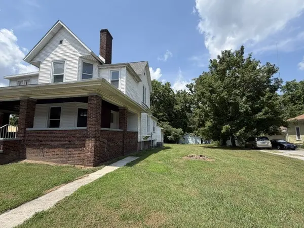 716 North ST, Mt Vernon, IL 62864