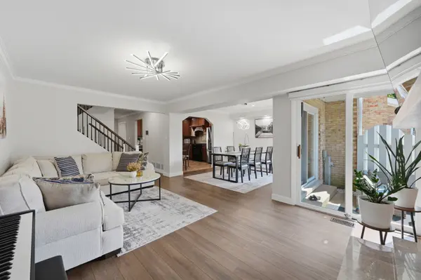 252 W Golfview TER, Palatine, IL 60067