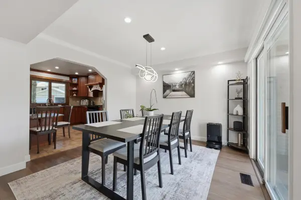 252 W Golfview TER, Palatine, IL 60067