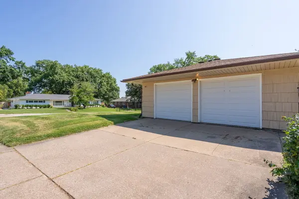 2605 E Central Park AVE, Davenport, IA 52803
