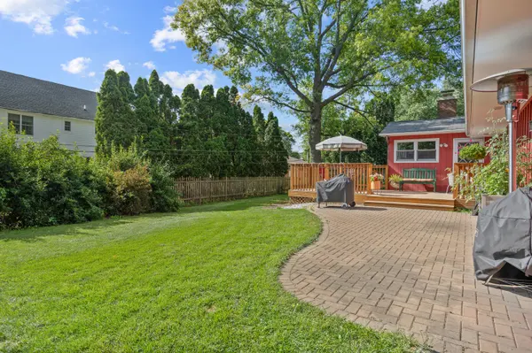 736 Deborah AVE, Elgin, IL 60123