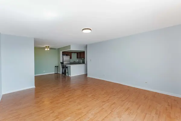7449 Washington ST #602, Forest Park, IL 60130