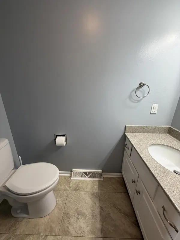 42 Hilanoa DR, Metropolis, IL 62960