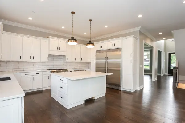 10465 Red Leaf CIR, Lakewood, IL 60014