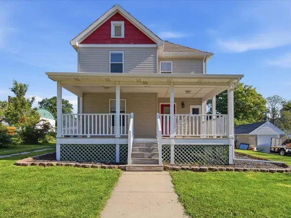 304 E Franklin ST, Carlock, IL 61725