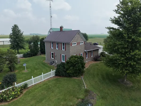 1066 E 1100 North RD, Onarga, IL 60955