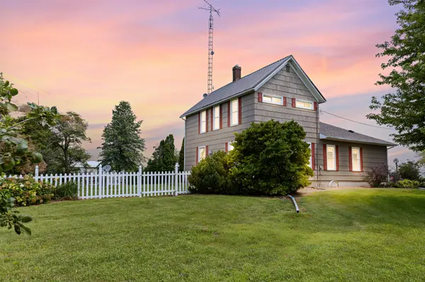 1066 E 1100 North RD, Onarga, IL 60955