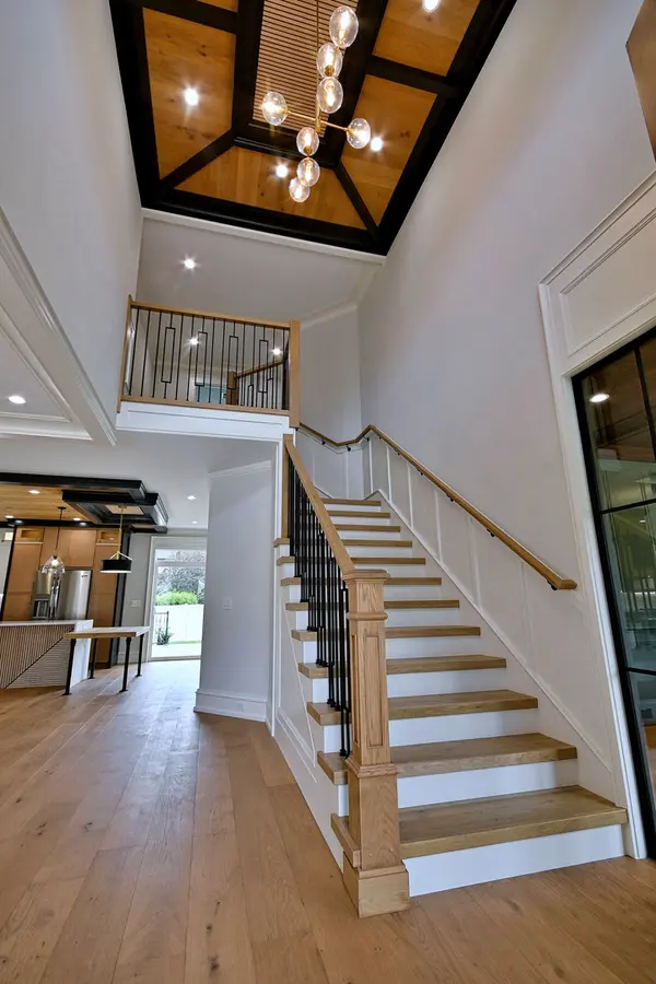 389 Preserve LN, Wood Dale, IL 60191