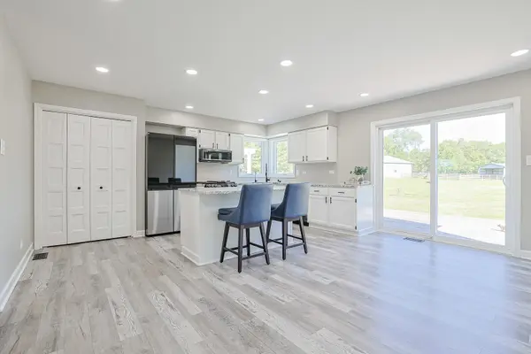 6805 Johnsburg RD, Spring Grove, IL 60081