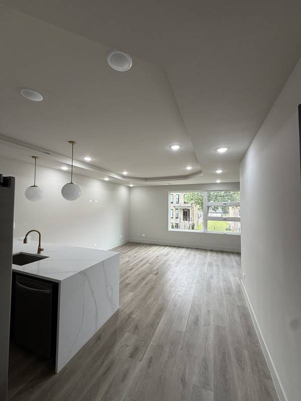 6603 S Langley AVE #2, Chicago, IL 60637